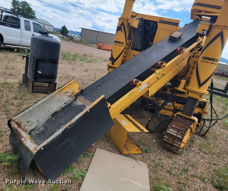 image for item JC9742 1997 Gomaco GT3600  curb machine