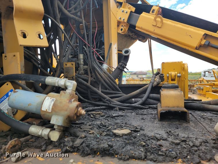 image for item JC9742 1997 Gomaco GT3600  curb machine