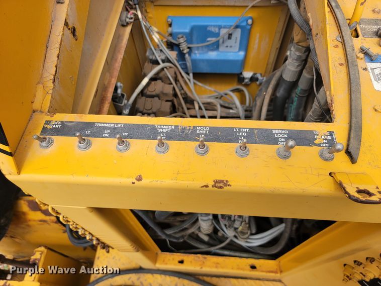 image for item JC9742 1997 Gomaco GT3600  curb machine