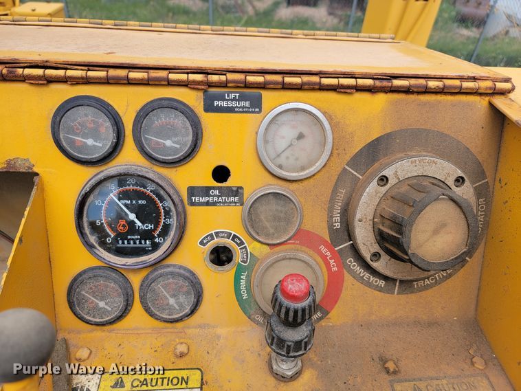 image for item JC9742 1997 Gomaco GT3600  curb machine