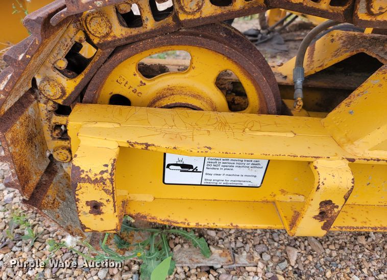 image for item JC9742 1997 Gomaco GT3600  curb machine