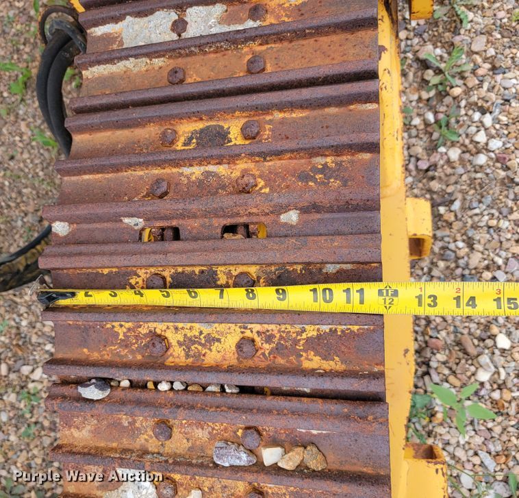 image for item JC9742 1997 Gomaco GT3600  curb machine