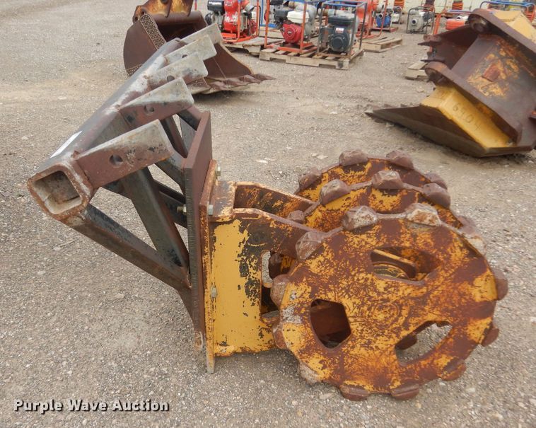 image for item JC9777 Excavator compaction wheel