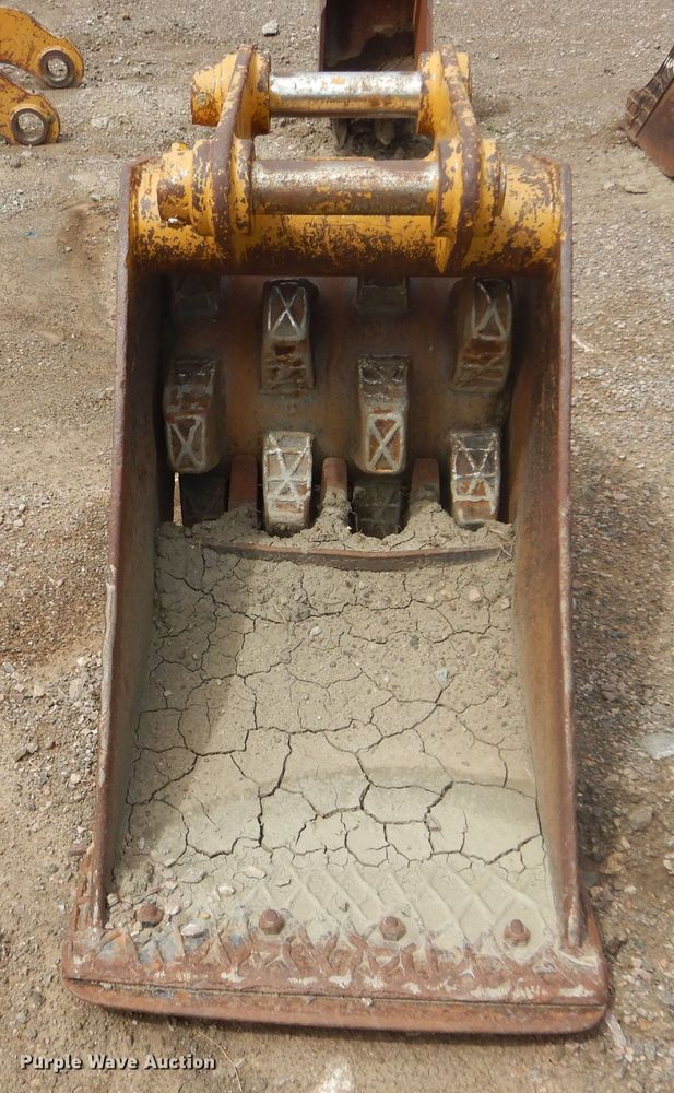 image for item JC9778 Felco  excavator roller compaction bucket