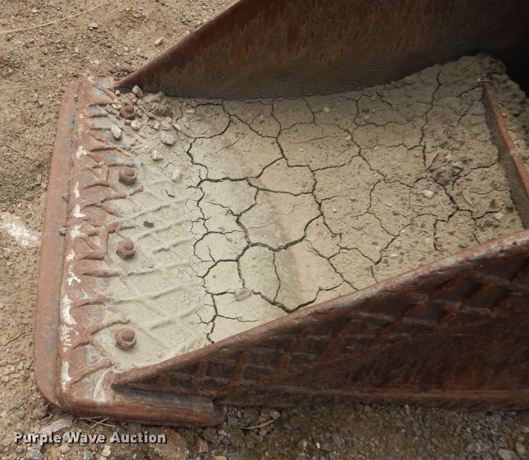 image for item JC9778 Felco  excavator roller compaction bucket