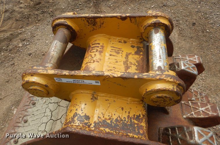 image for item JC9778 Felco  excavator roller compaction bucket