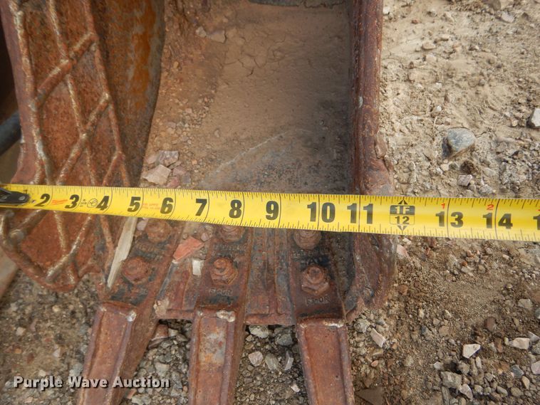 image for item JC9780 Excavator attachments