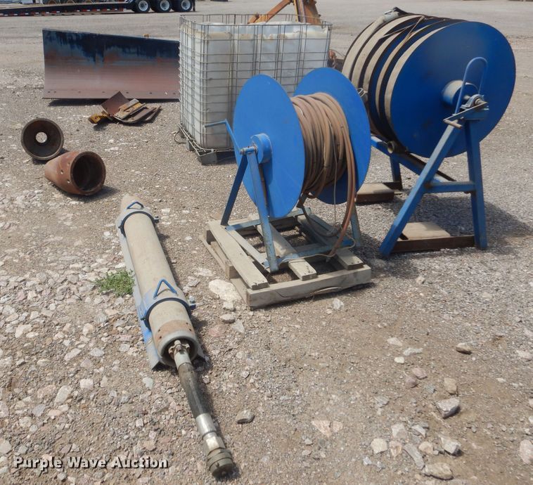 image for item JC9783 Pipe bursting tools