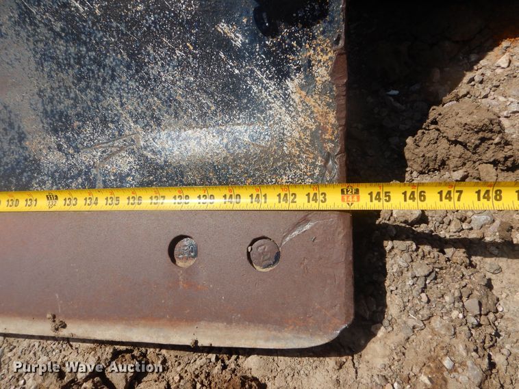 image for item JC9785 Caterpillar  motor grader wing blade