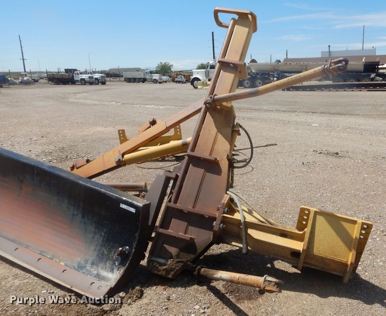 image for item JC9785 Caterpillar  motor grader wing blade