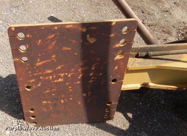 image for item JC9785 Caterpillar  motor grader wing blade