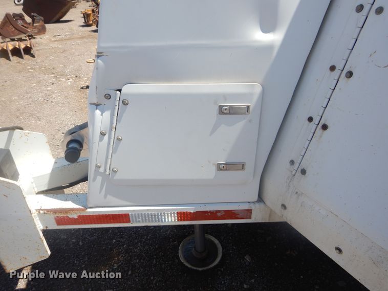 image for item JC9786 2000 Huber Air Shovel AT07-D-L-D073-H-LC44-HT  vacuum excavator