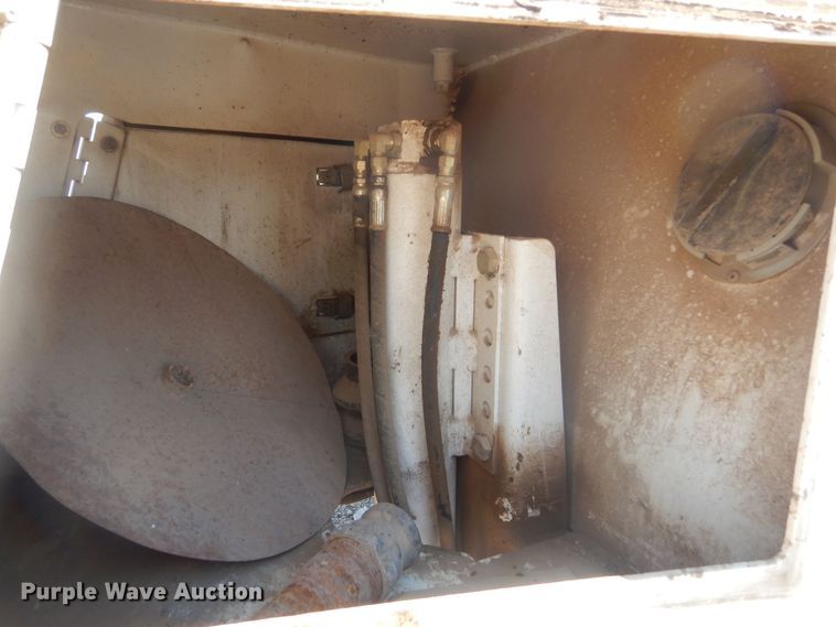 image for item JC9786 2000 Huber Air Shovel AT07-D-L-D073-H-LC44-HT  vacuum excavator