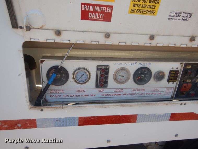 image for item JC9786 2000 Huber Air Shovel AT07-D-L-D073-H-LC44-HT  vacuum excavator