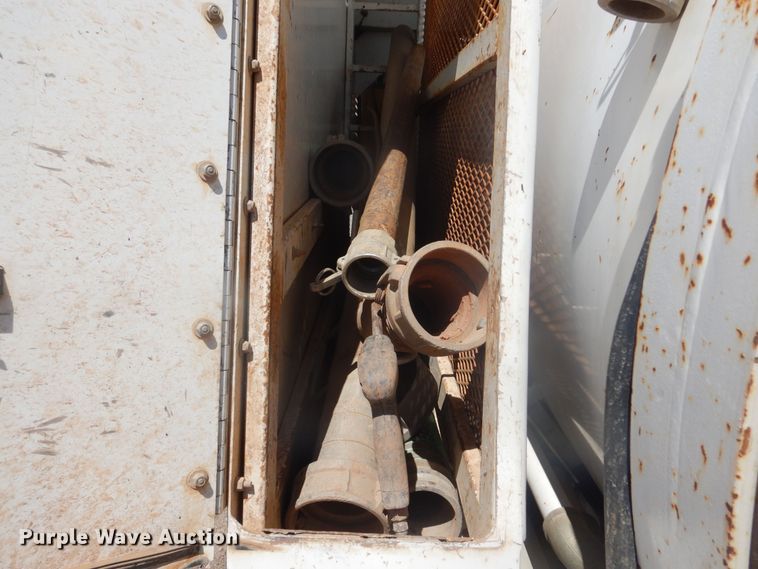 image for item JC9786 2000 Huber Air Shovel AT07-D-L-D073-H-LC44-HT  vacuum excavator