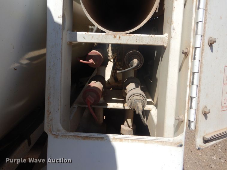 image for item JC9786 2000 Huber Air Shovel AT07-D-L-D073-H-LC44-HT  vacuum excavator