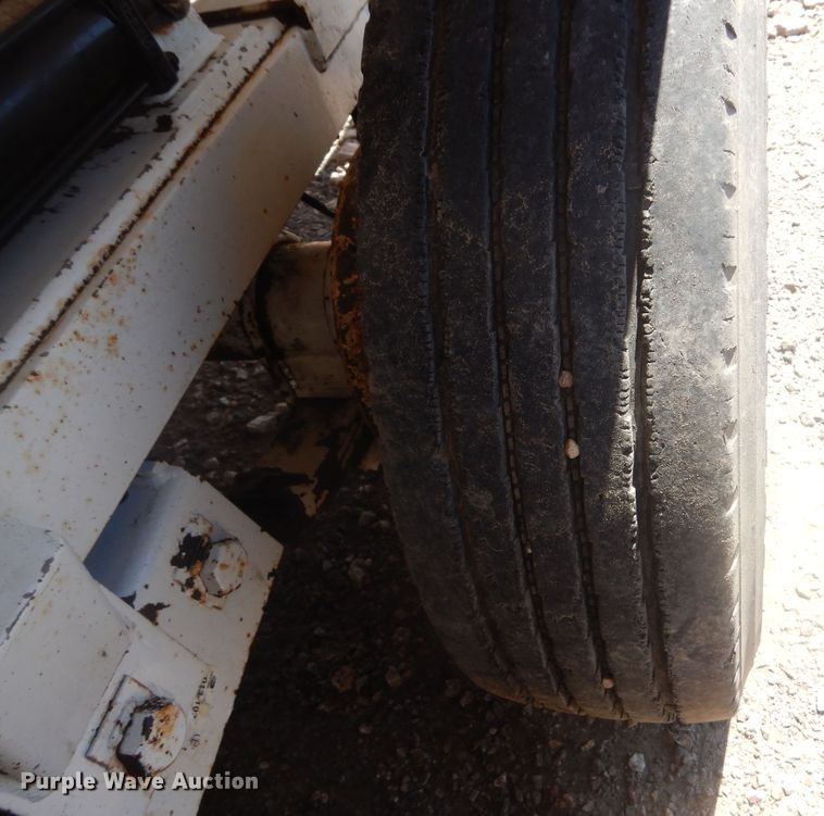 image for item JC9786 2000 Huber Air Shovel AT07-D-L-D073-H-LC44-HT  vacuum excavator