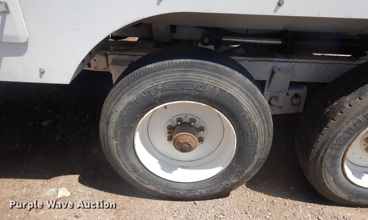 image for item JC9786 2000 Huber Air Shovel AT07-D-L-D073-H-LC44-HT  vacuum excavator