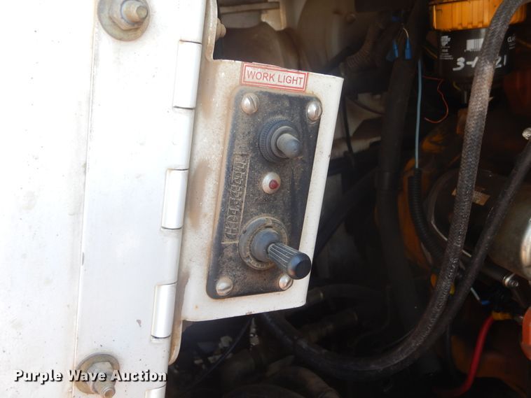 image for item JC9786 2000 Huber Air Shovel AT07-D-L-D073-H-LC44-HT  vacuum excavator