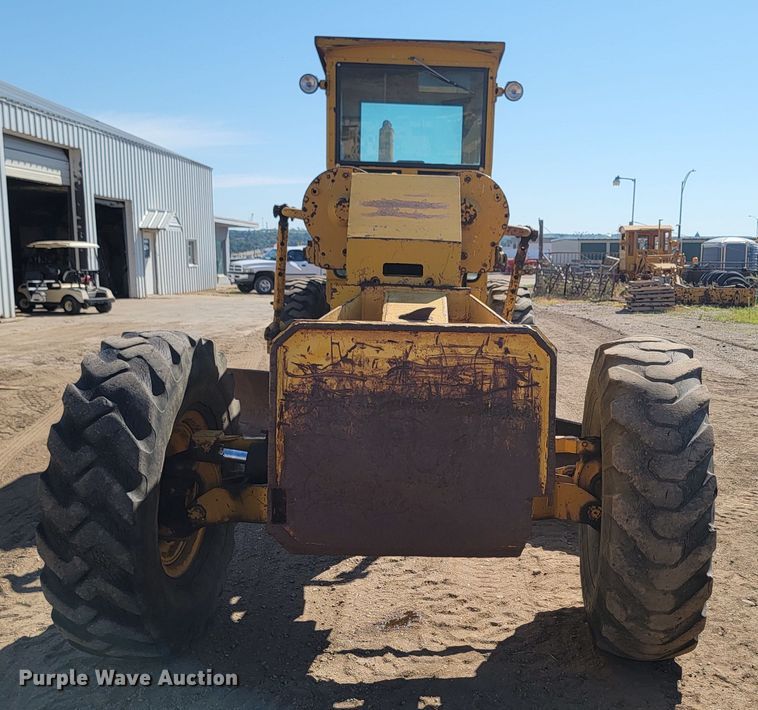 image for item JC9789 1971 Wabco 777  rigid frame motor grader