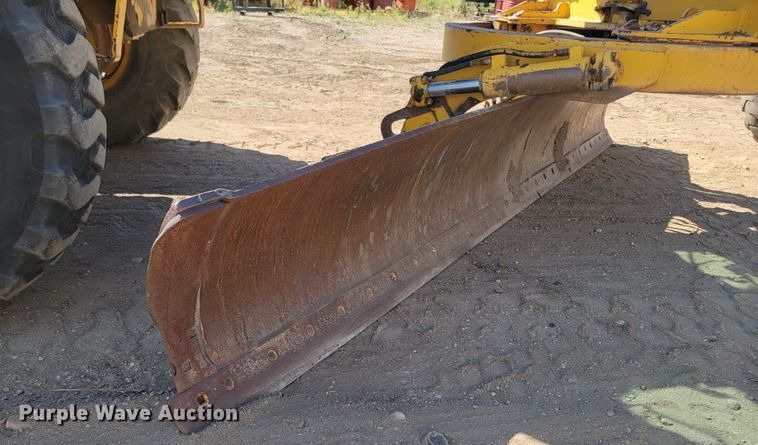 image for item JC9789 1971 Wabco 777  rigid frame motor grader