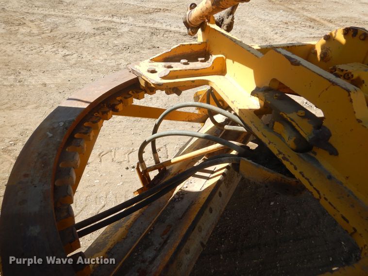 image for item JC9789 1971 Wabco 777  rigid frame motor grader