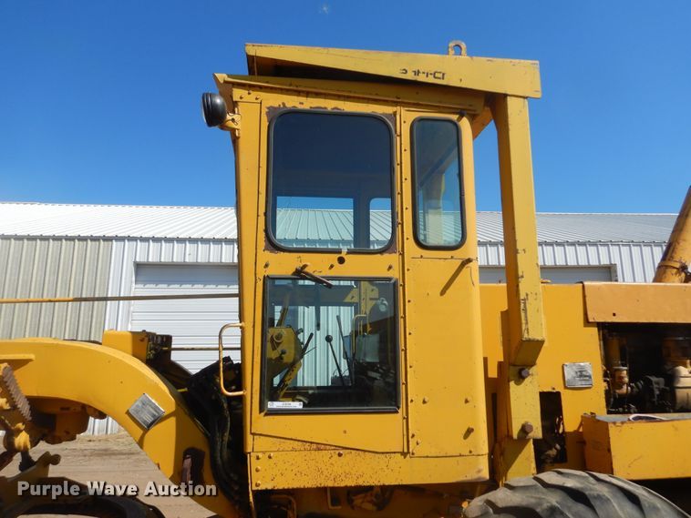 image for item JC9789 1971 Wabco 777  rigid frame motor grader