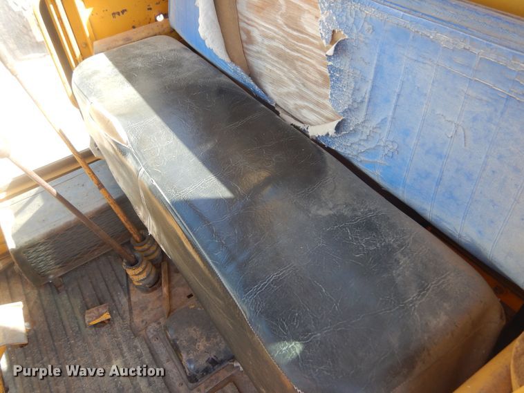 image for item JC9789 1971 Wabco 777  rigid frame motor grader