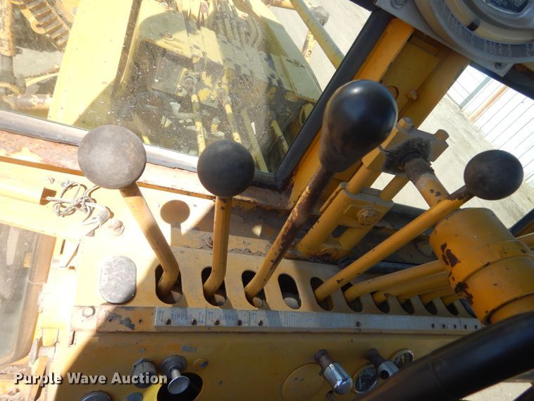 image for item JC9789 1971 Wabco 777  rigid frame motor grader