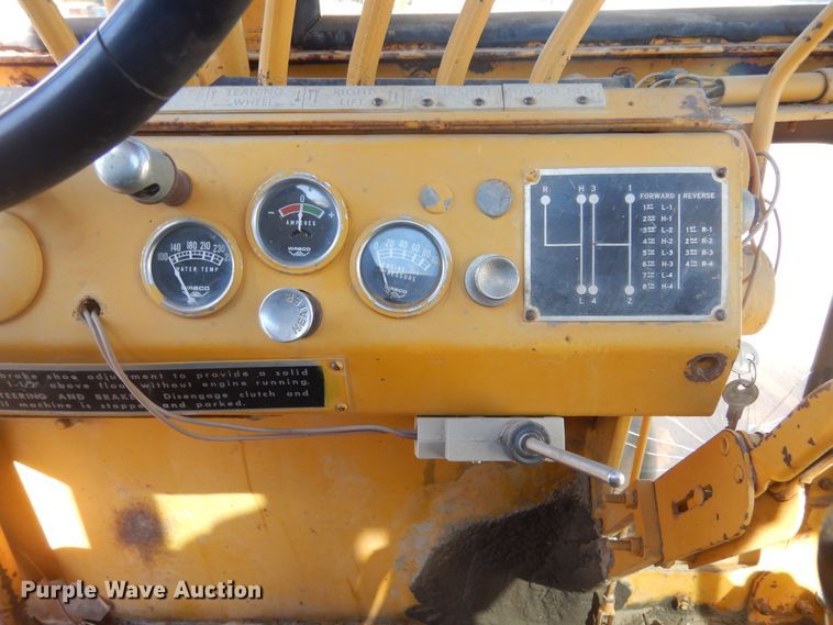 image for item JC9789 1971 Wabco 777  rigid frame motor grader