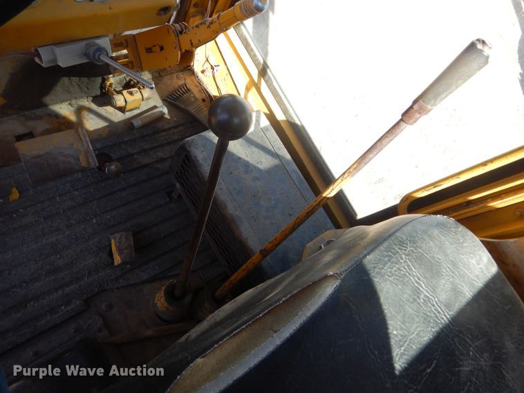 image for item JC9789 1971 Wabco 777  rigid frame motor grader