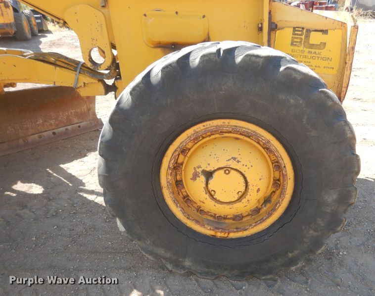 image for item JC9789 1971 Wabco 777  rigid frame motor grader