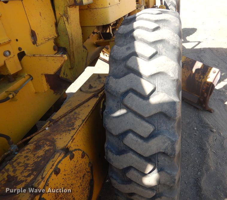 image for item JC9789 1971 Wabco 777  rigid frame motor grader