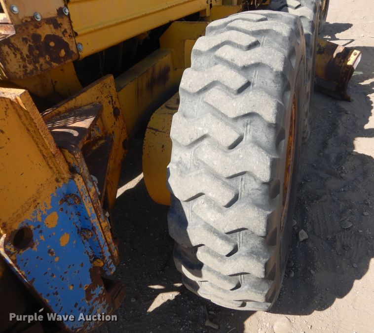 image for item JC9789 1971 Wabco 777  rigid frame motor grader