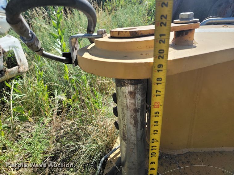 image for item JC9791 Caterpillar  excavator stick