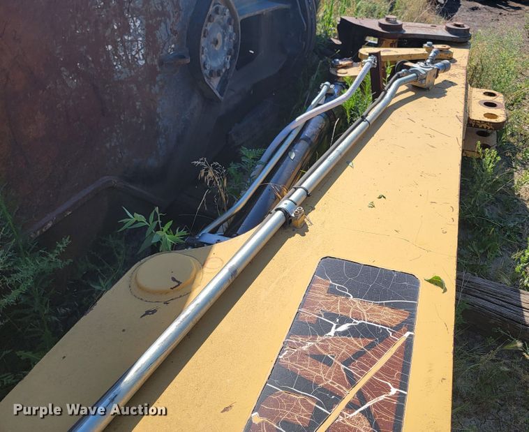 image for item JC9791 Caterpillar  excavator stick