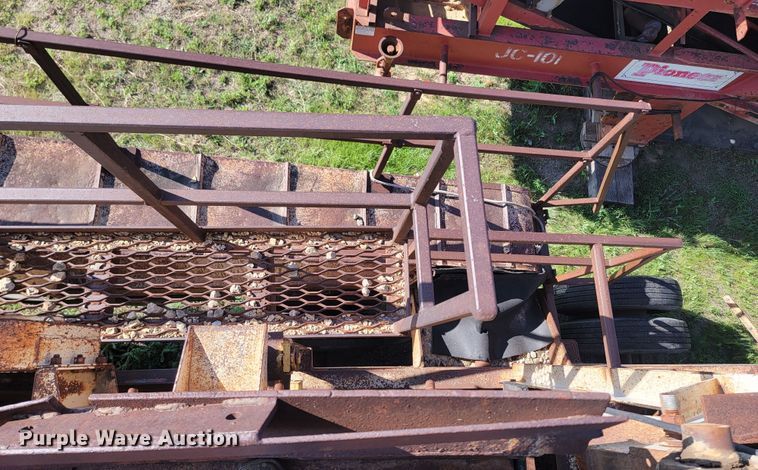 image for item JC9794 Pioneer 4030  crusher