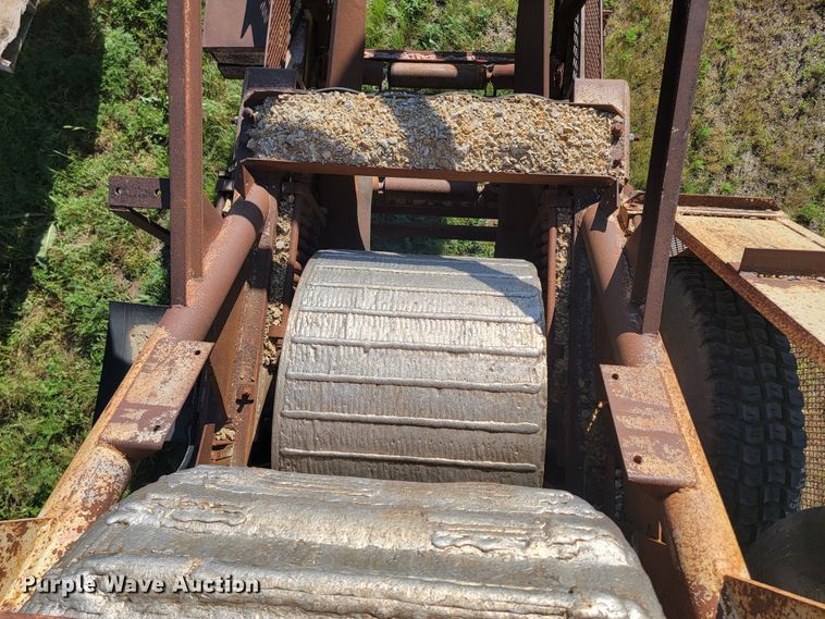 image for item JC9794 Pioneer 4030  crusher