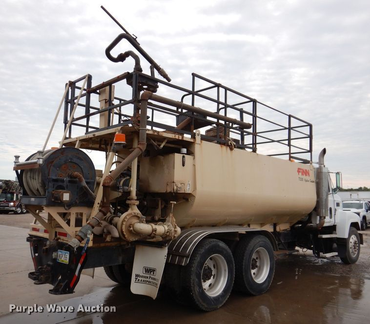 image for item JH9669 1993 Mack CH613  hydroseeder truck