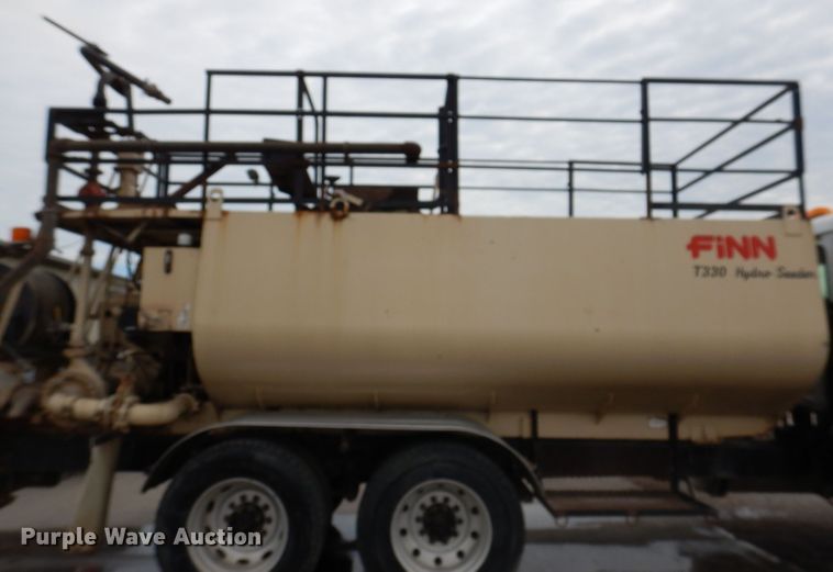 image for item JH9669 1993 Mack CH613  hydroseeder truck