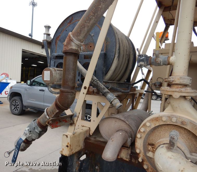 image for item JH9669 1993 Mack CH613  hydroseeder truck