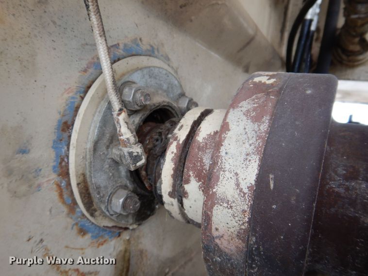 image for item JH9669 1993 Mack CH613  hydroseeder truck