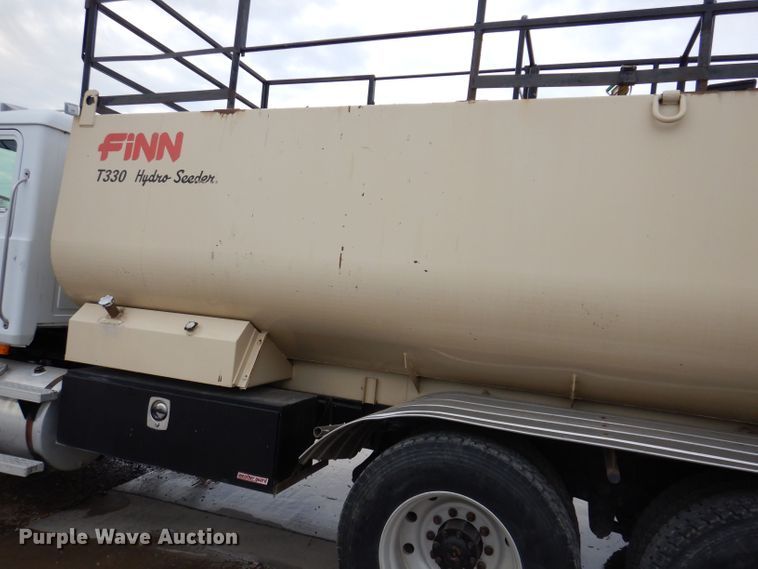 image for item JH9669 1993 Mack CH613  hydroseeder truck