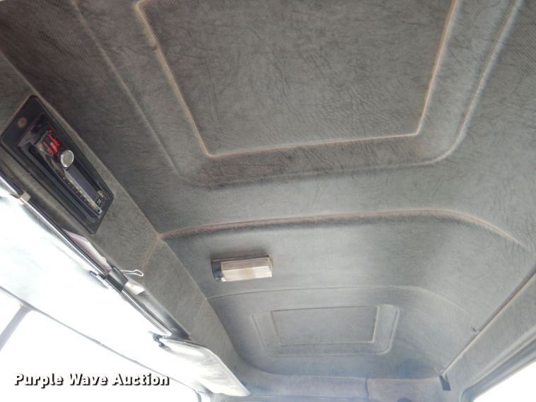 image for item JH9669 1993 Mack CH613  hydroseeder truck