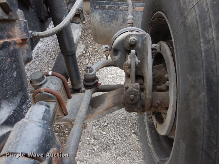 image for item JH9669 1993 Mack CH613  hydroseeder truck