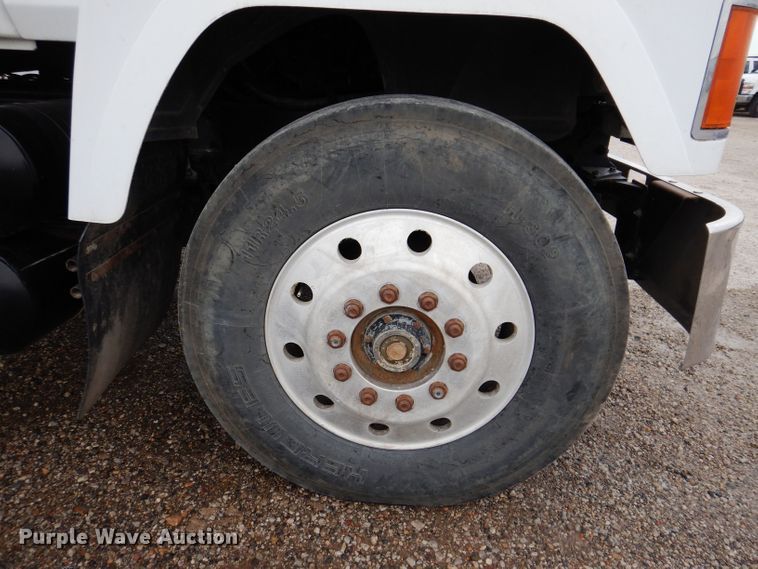 image for item JH9669 1993 Mack CH613  hydroseeder truck