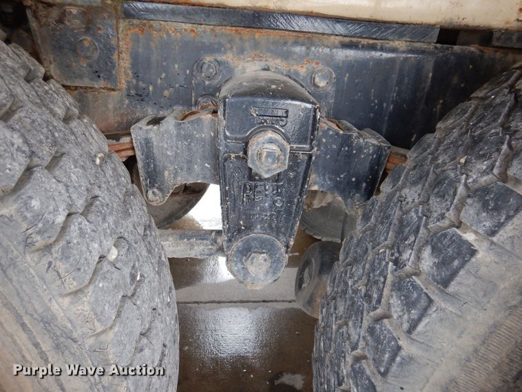 image for item JH9669 1993 Mack CH613  hydroseeder truck