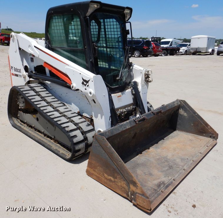 image for item JH9718 2015 Bobcat T630  tracked skid steer loader