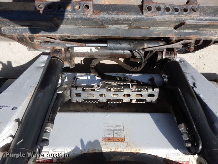 image for item JH9718 2015 Bobcat T630  tracked skid steer loader