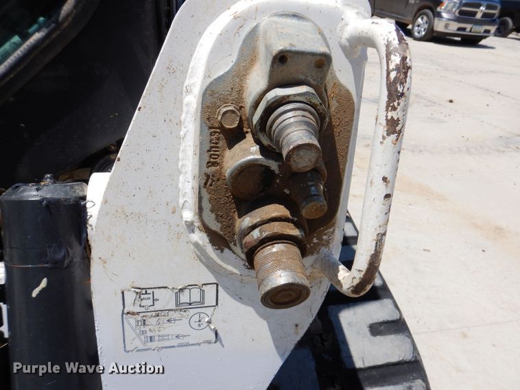 image for item JH9718 2015 Bobcat T630  tracked skid steer loader
